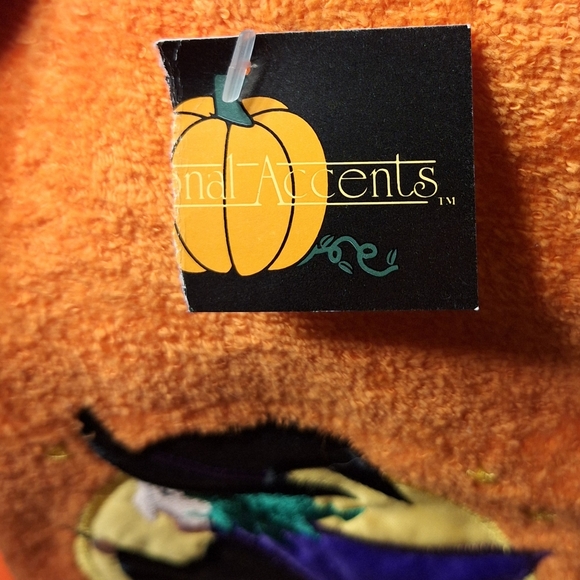 Reversible Halloween Table Runners,  2 Porcelain Plates & Towel, Bundle🎃 - Picture 2 of 12